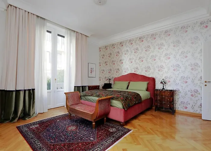 Elegant 270 Mq In Coppedè- Roma